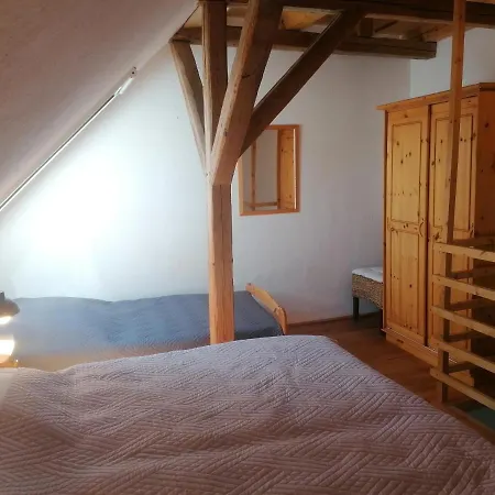 Boddenhus Auf Ruegen - Ferienwohnungen Und Pension Rappin Exterior photo