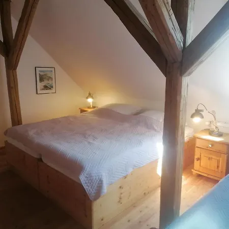 Boddenhus Auf Ruegen - Ferienwohnungen Und Pension Rappin Exterior photo