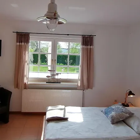 Boddenhus Auf Ruegen - Ferienwohnungen Und Pension Rappin Room photo
