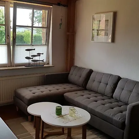Boddenhus Auf Ruegen - Ferienwohnungen Und Pension Rappin Exterior photo