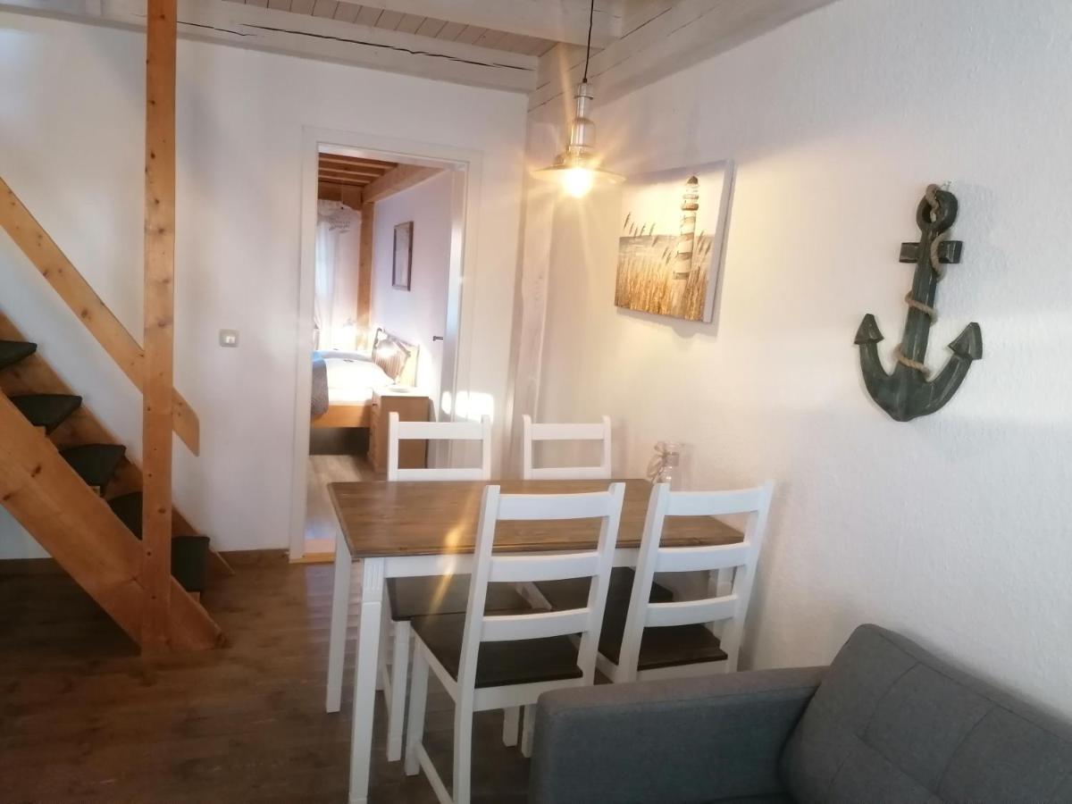 Boddenhus Auf Ruegen - Und Appartement