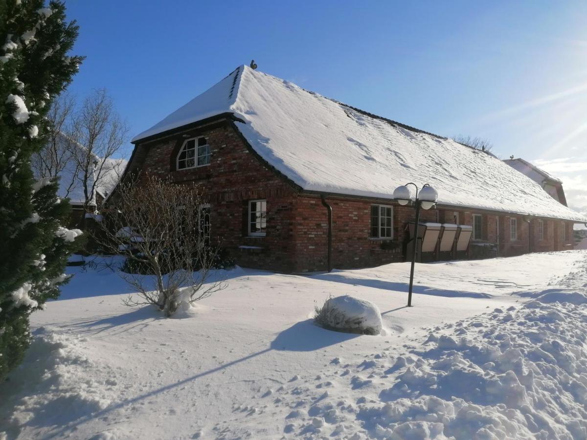 Boddenhus Auf Ruegen - Und *